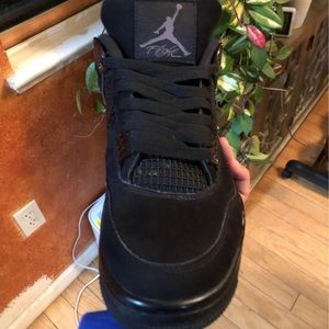 Jordan’s 4s black cats